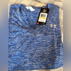 Under Armour Heathered Blue Performance Long Sleeve Women’s Medium Loose Fit NWT